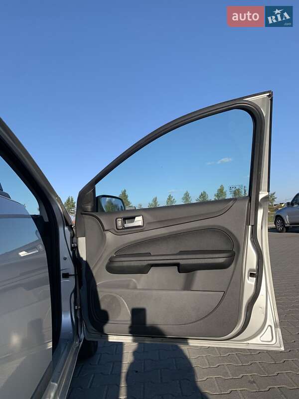 Универсал Ford Focus 2006 в Вышгороде