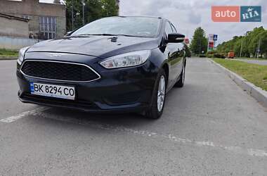Хэтчбек Ford Focus 2015 в Ровно