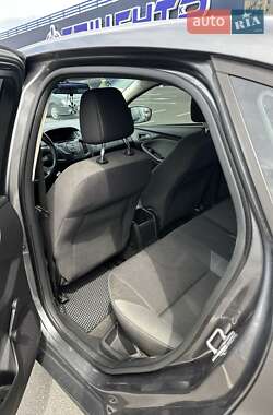 Седан Ford Focus 2012 в 