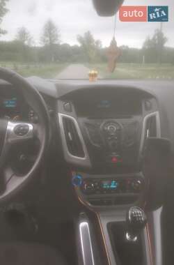 Универсал Ford Focus 2012 в Хусте