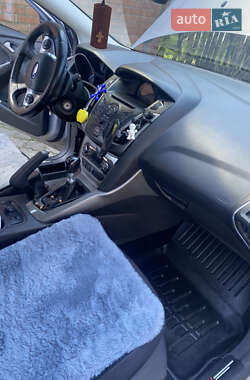 Универсал Ford Focus 2013 в 