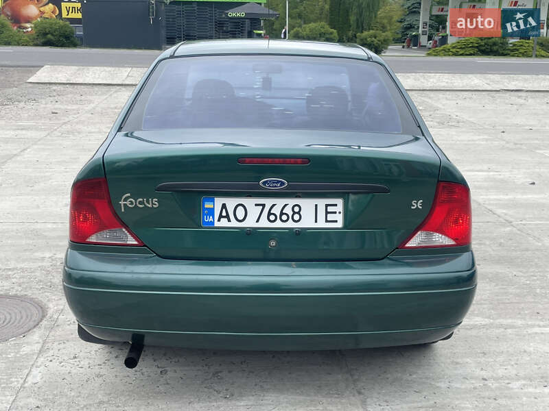 Седан Ford Focus 2000 в Солотвине