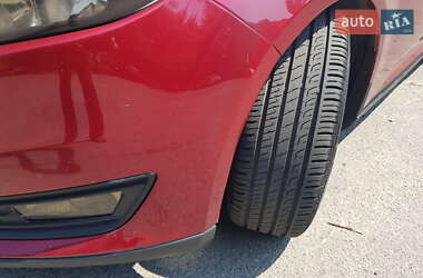 Седан Ford Focus 2016 в 