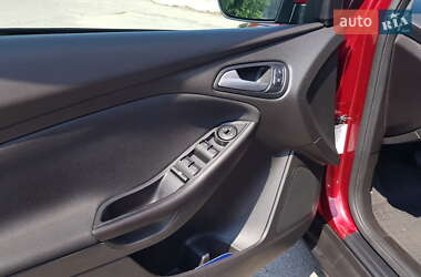 Седан Ford Focus 2016 в 