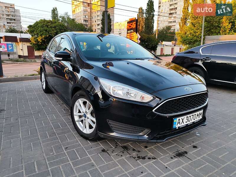 Хэтчбек Ford Focus 2017 в 