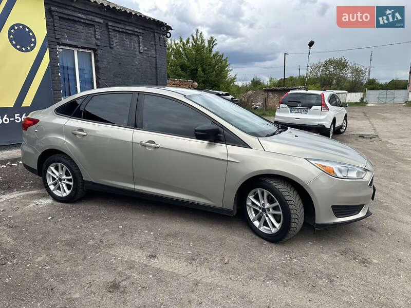Седан Ford Focus 2015 в Ніжині