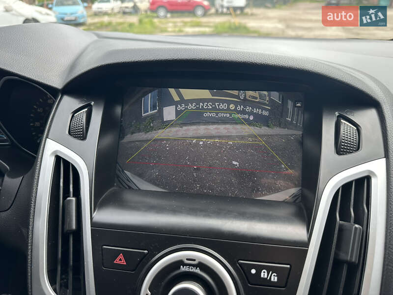 Седан Ford Focus 2015 в Ніжині