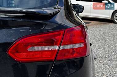 Седан Ford Focus 2015 в 