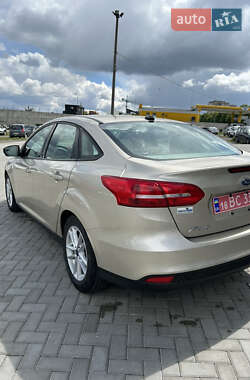 Седан Ford Focus 2017 в 