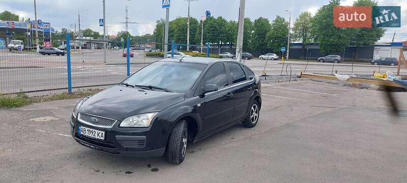 Хетчбек Ford Focus 2007 в 