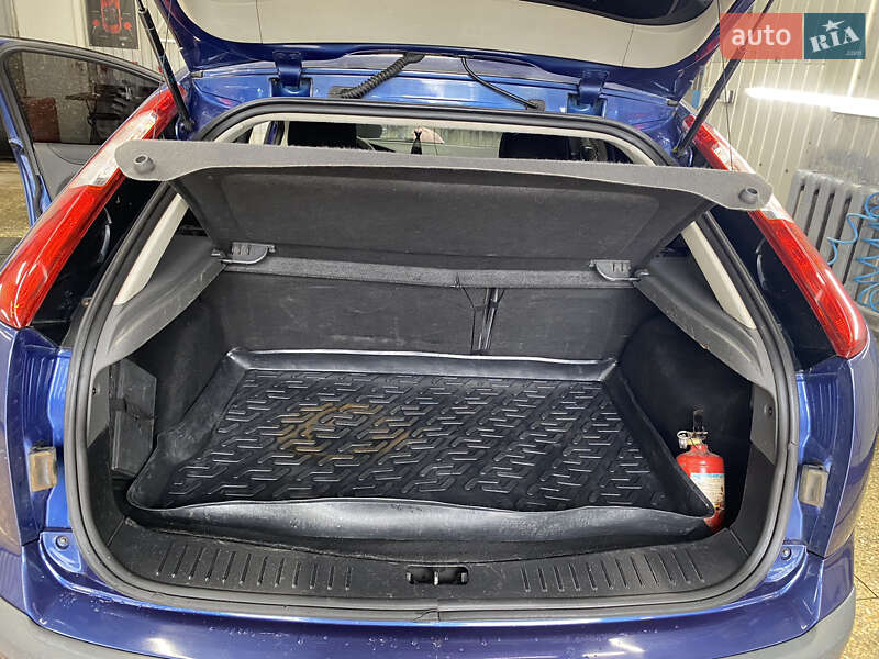 Хэтчбек Ford Focus 2007 в Харькове