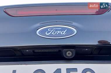 Седан Ford Focus 2018 в 