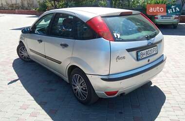 Хэтчбек Ford Focus 2003 в 