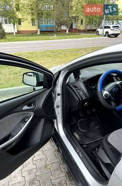 Седан Ford Focus 2013 в 