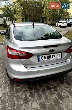 Седан Ford Focus 2013 в 