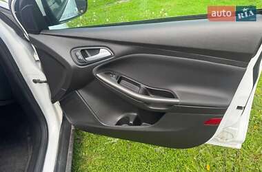 Седан Ford Focus 2017 в 
