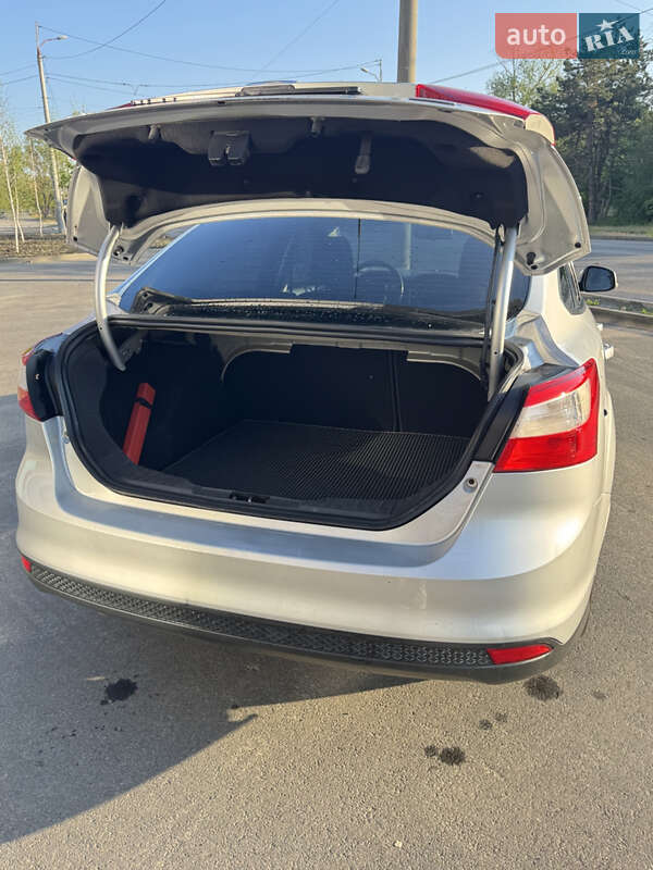 Седан Ford Focus 2013 в Днепре