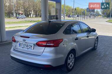 Седан Ford Focus 2016 в 