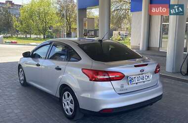 Седан Ford Focus 2016 в 