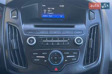 Седан Ford Focus 2016 в 