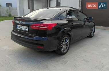 Седан Ford Focus 2018 в 
