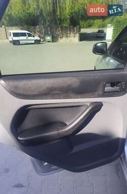 Хэтчбек Ford Focus 2009 в 