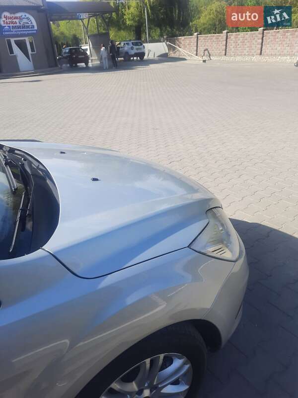 Хэтчбек Ford Focus 2009 в Волочиске