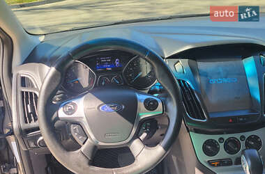 Седан Ford Focus 2013 в 
