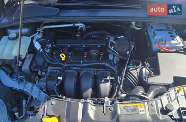 Седан Ford Focus 2013 в 