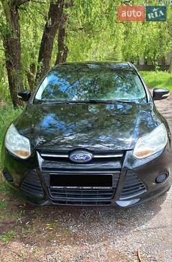 Седан Ford Focus 2013 в Смілі