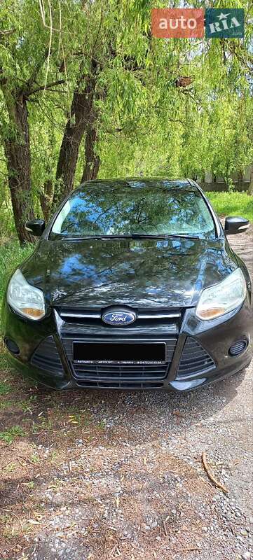 Седан Ford Focus 2013 в 