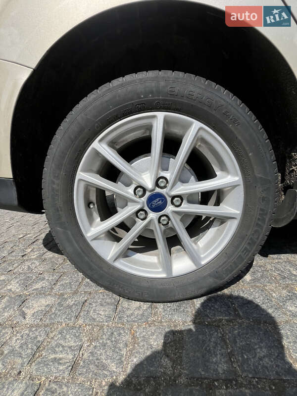 Седан Ford Focus 2017 в Фастові