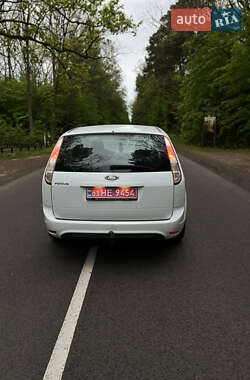 Универсал Ford Focus 2010 в 