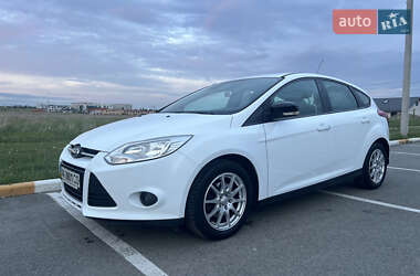 Хэтчбек Ford Focus 2014 в Киеве