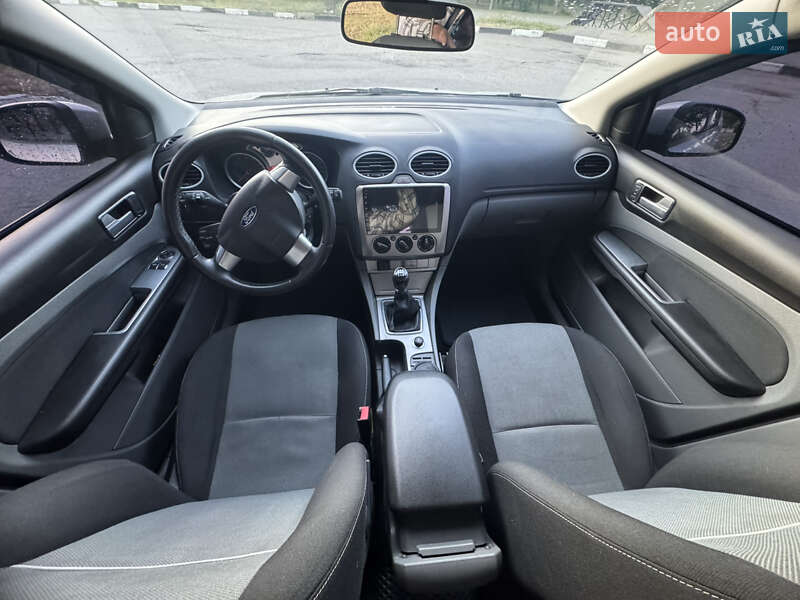 Хэтчбек Ford Focus 2010 в Запорожье