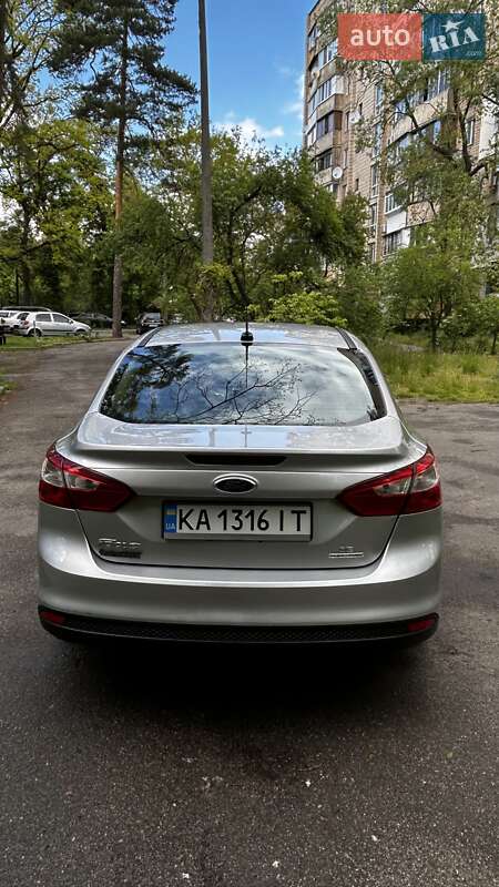 Седан Ford Focus 2013 в Киеве