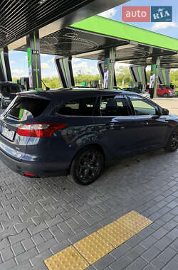 Универсал Ford Focus 2013 в 