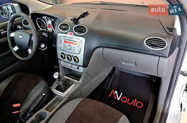 Седан Ford Focus 2009 в 