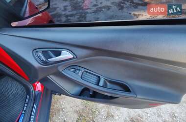 Седан Ford Focus 2016 в Дніпрі