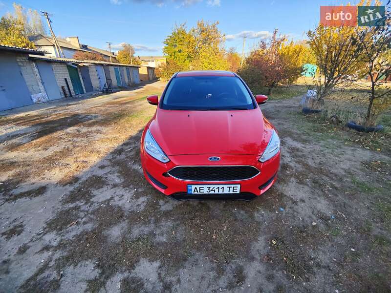 Седан Ford Focus 2016 в Дніпрі