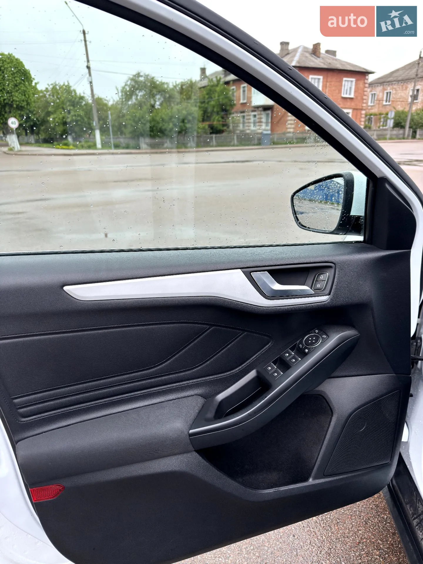 2018 Ford Focus - мініатюра 19