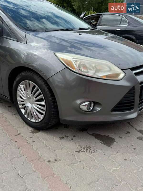 Седан Ford Focus 2011 в Калуше