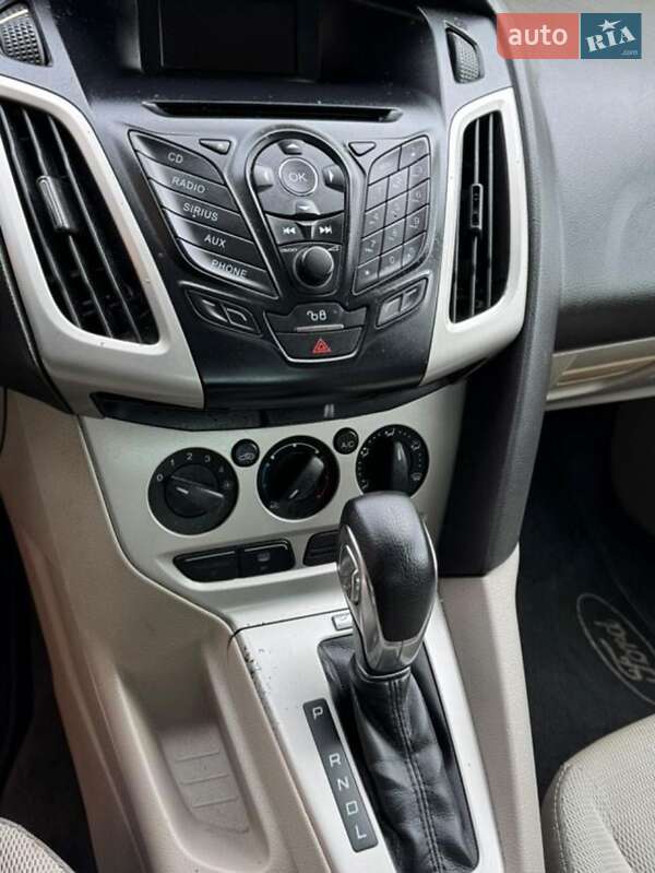Седан Ford Focus 2011 в Калуше