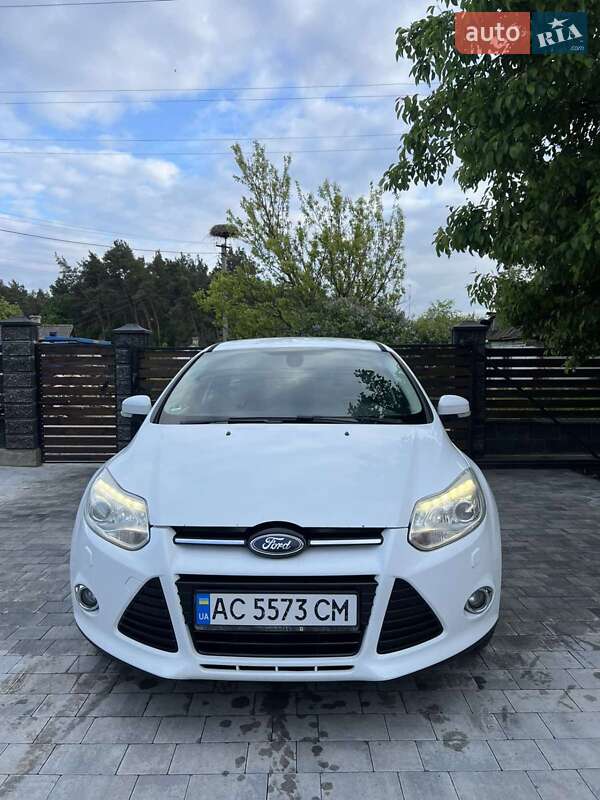 Универсал Ford Focus 2012 в Дерно