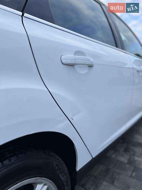 Универсал Ford Focus 2012 в Дерно