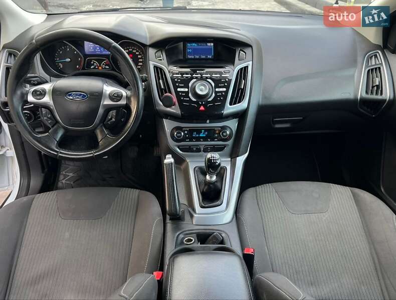 Универсал Ford Focus 2012 в Дерно