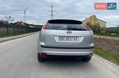 Хэтчбек Ford Focus 2006 в 