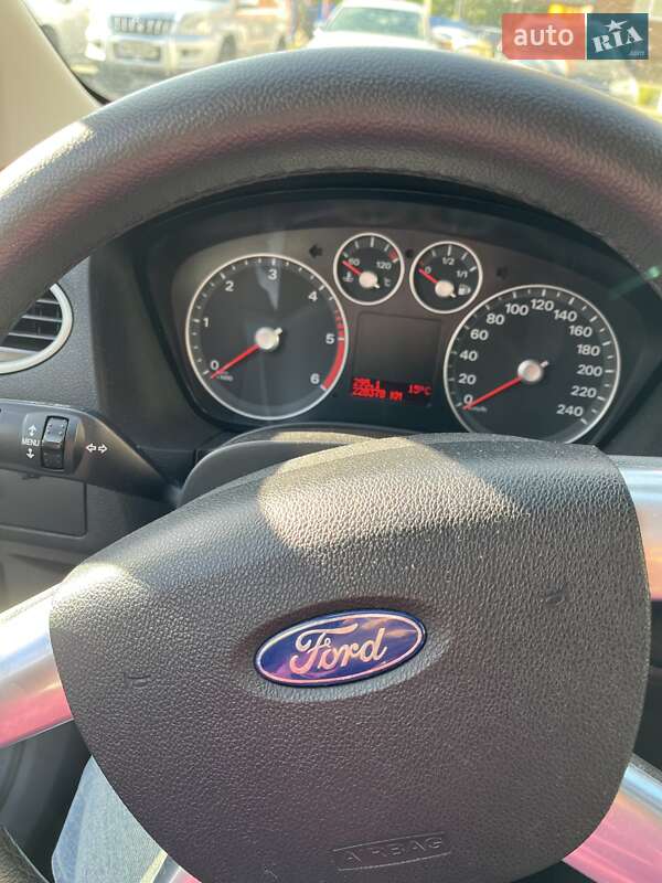 Универсал Ford Focus 2007 в Луцке