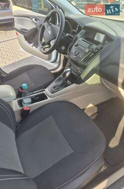 Седан Ford Focus 2015 в 