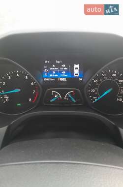Хэтчбек Ford Focus 2015 в 